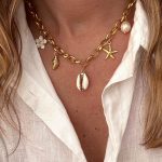 collier coquillage