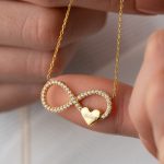 collier infini