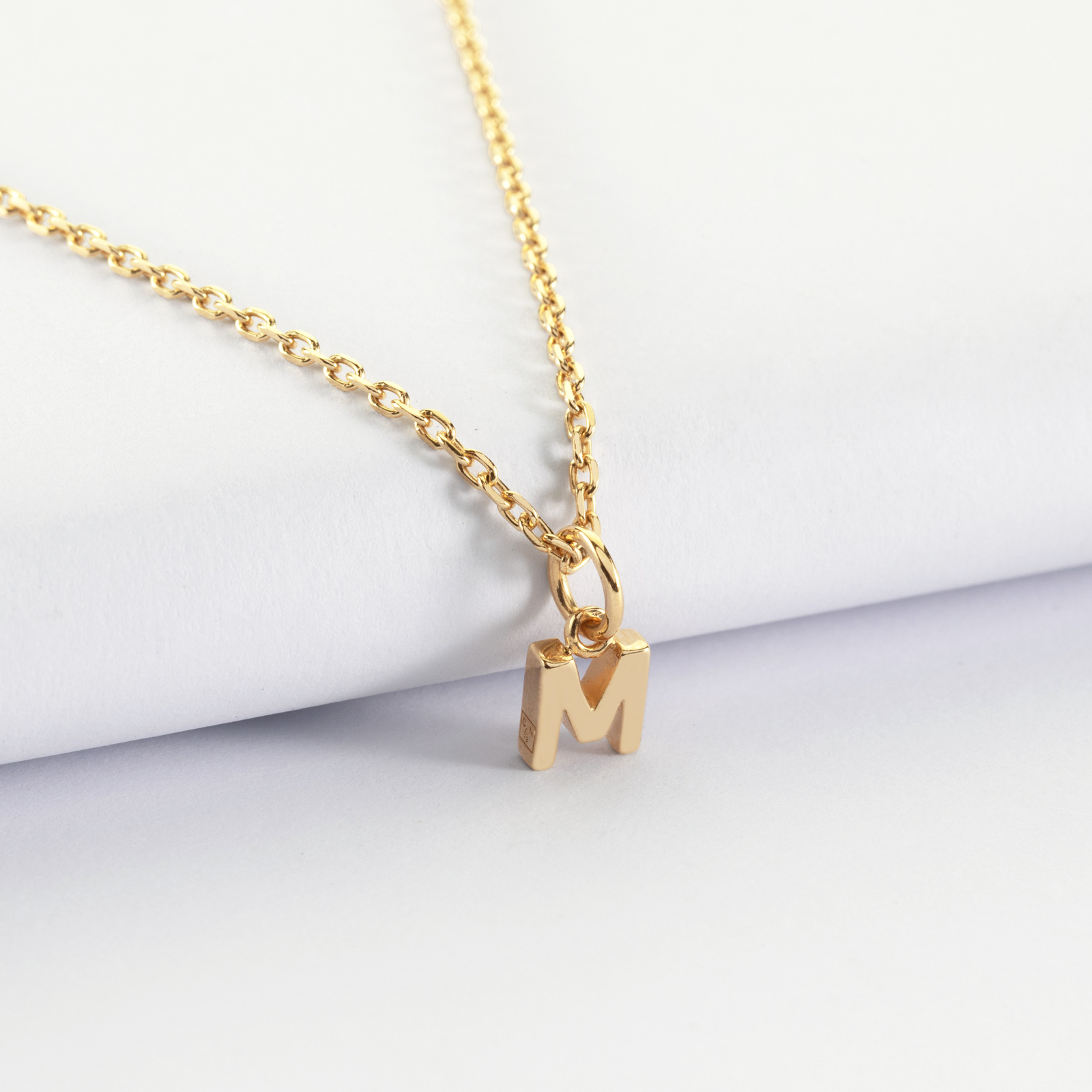 collier-lettre-849edd-1.jpg collier lettre – Image 1