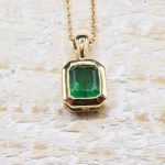 pendentif emeraude